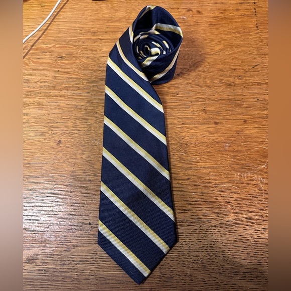 Brooks Brothers Other - Brooks Brothers Pure Silk Navy Gold Diagonal Stripe Neck Tie